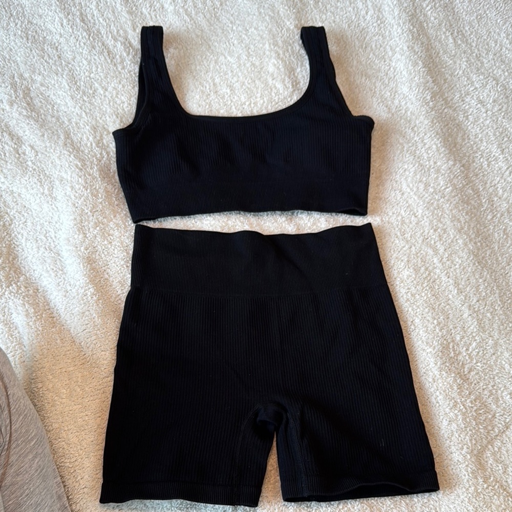 Black Ribbed Women's workout Set
